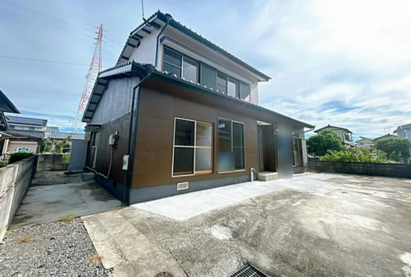 佐賀市高木瀬西、中古一戸建ての外観画像です