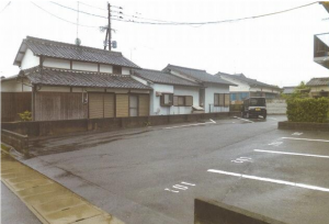 佐賀市大和町、中古一戸建ての駐車場画像です
