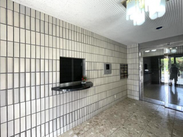 佐賀市鍋島、中古マンションのエントランス画像です