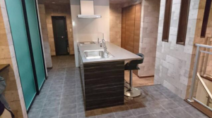 佐賀市高木瀬町、中古一戸建てのキッチン画像です