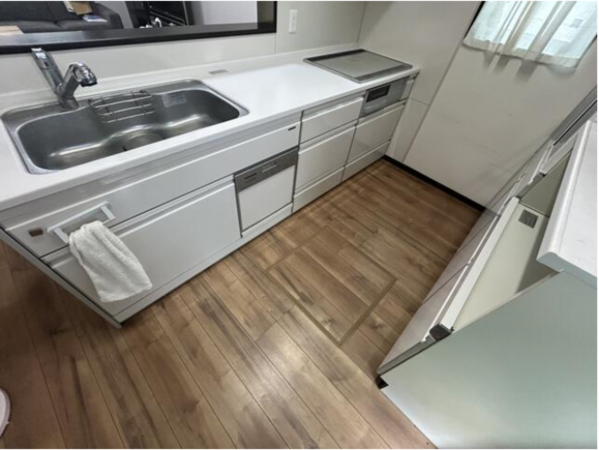 佐賀市金立町、中古一戸建てのキッチン画像です