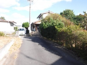 佐賀市高木瀬西、土地の前面道路を含む現地写真画像です