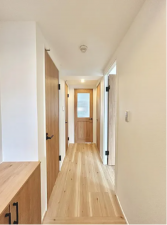 佐賀市神野東、中古マンションの玄関画像です