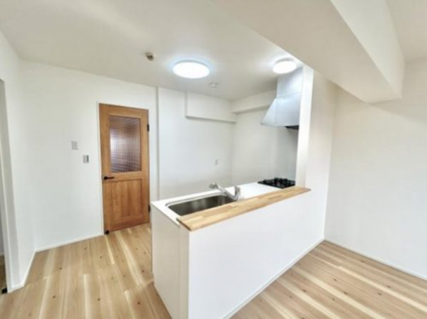 佐賀市神野東、中古マンションのキッチン画像です