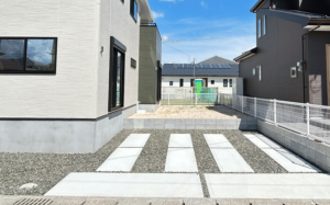 佐賀市高木瀬東、新築一戸建ての駐車場画像です