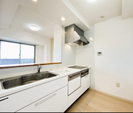 佐賀市兵庫北、中古マンションのキッチン画像です