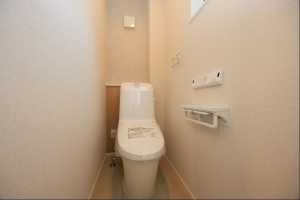 佐賀市神野西、新築一戸建てのトイレ画像です