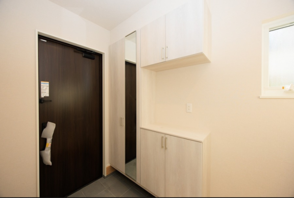 佐賀市神野西、新築一戸建ての玄関画像です