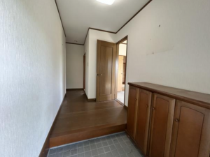 佐賀市大和町、中古一戸建ての玄関画像です