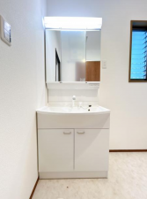 佐賀市大和町、中古一戸建ての洗面画像です