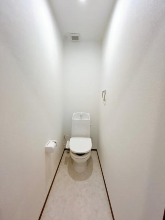 佐賀市大和町、中古一戸建てのトイレ画像です