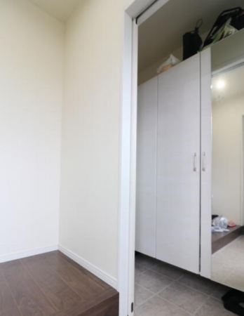 佐賀市大和町、中古一戸建ての玄関画像です