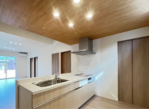 佐賀市久保泉町、新築一戸建てのキッチン画像です