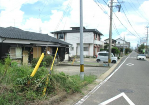 佐賀市大和町、土地の前面道路を含む現地写真画像です