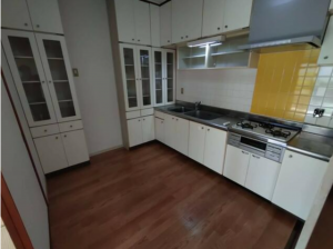 佐賀市神野東、中古マンションのキッチン画像です