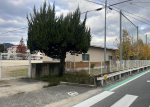 佐賀市大和町、土地の小学校画像です