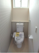 佐賀市鍋島町、中古一戸建てのトイレ画像です