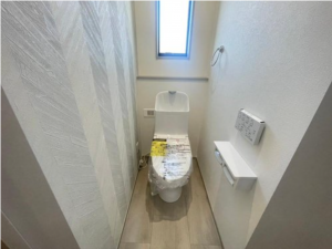 佐賀市多布施、新築一戸建てのトイレ画像です