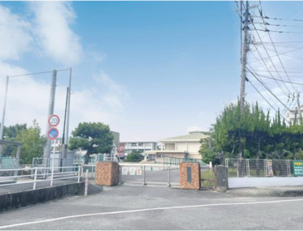 佐賀市多布施、新築一戸建ての小学校画像です