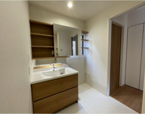 佐賀市高木瀬東、新築一戸建ての洗面画像です