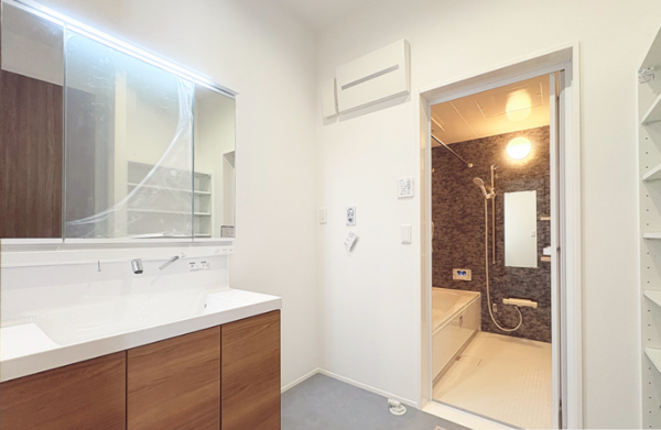 佐賀市駅前中央、新築一戸建ての洗面画像です