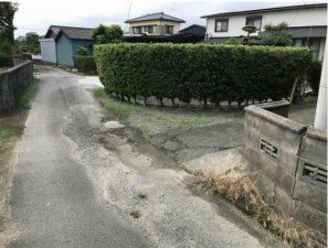 佐賀市大和町、土地の前面道路を含む現地写真画像です