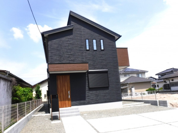 佐賀市大和町、新築一戸建ての外観画像です