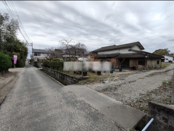 佐賀市金立町、土地の前面道路を含む現地写真画像です