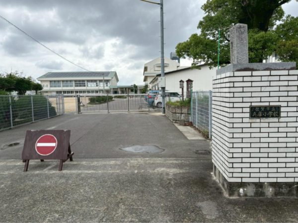 佐賀市兵庫町、新築一戸建ての小学校画像です