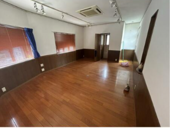 佐賀市大和町、収益物件/店舗付住宅の内装画像です