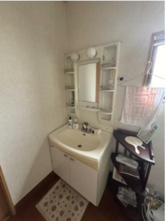 佐賀市大和町、収益物件/店舗付住宅の洗面画像です