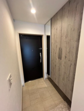 佐賀市新中町、中古マンションの玄関画像です