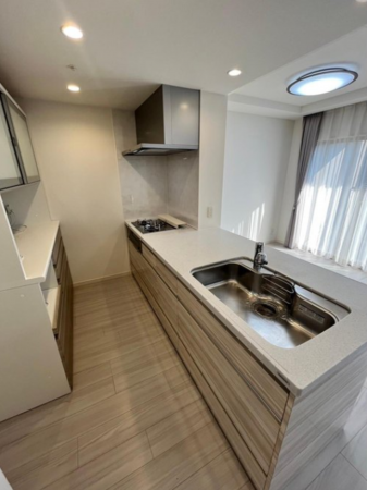 佐賀市新中町、中古マンションのキッチン画像です