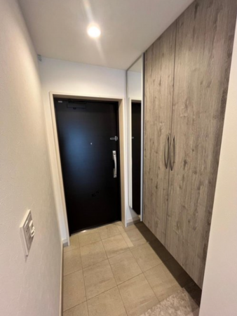 佐賀市新中町、中古マンションの玄関画像です