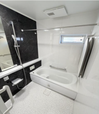 佐賀市大和町、中古一戸建ての風呂画像です