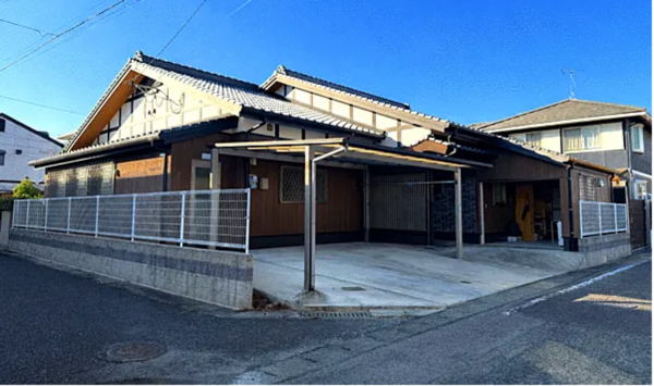 佐賀市鍋島、中古一戸建ての外観画像です