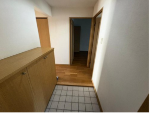 佐賀市神園、中古マンションの玄関画像です