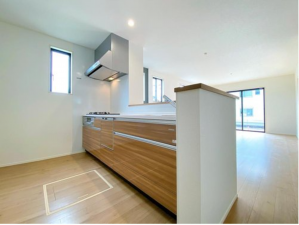 佐賀市若楠、新築一戸建てのキッチン画像です