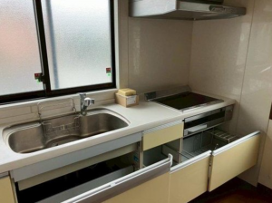 佐賀市金立町、中古一戸建てのキッチン画像です