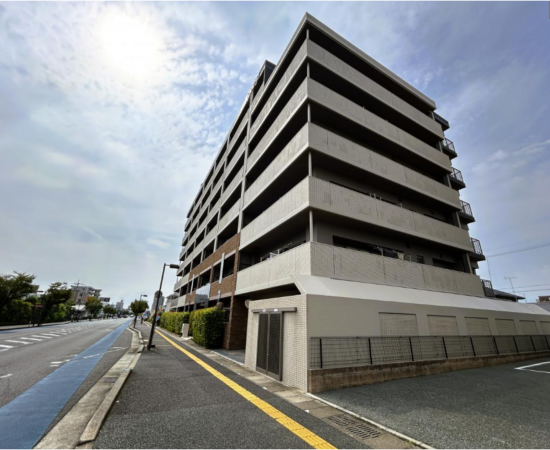 佐賀市兵庫北、中古マンションの外観画像です