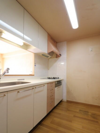 佐賀市神野西、中古マンションのキッチン画像です