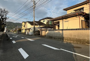 佐賀市大和町、土地の前面道路を含む現地写真画像です