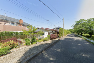 佐賀市神園、土地の前面道路を含む現地写真画像です