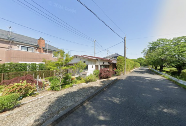 佐賀市神園、土地の前面道路を含む現地写真画像です