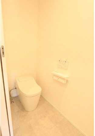 佐賀市大和町、中古一戸建てのトイレ画像です