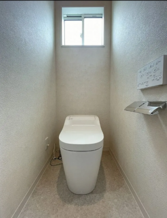 佐賀市大和町、新築一戸建てのトイレ画像です