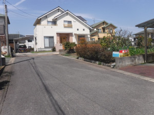 佐賀市大和町、土地の前面道路を含む現地写真画像です