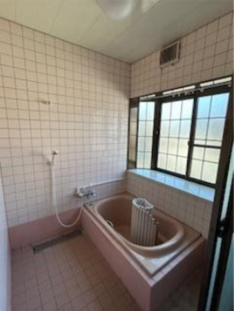 佐賀市大和町、中古一戸建ての風呂画像です