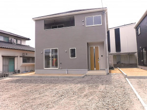 佐賀市高木瀬西、新築一戸建ての外観画像です