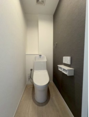 佐賀市兵庫南、中古マンションのトイレ画像です